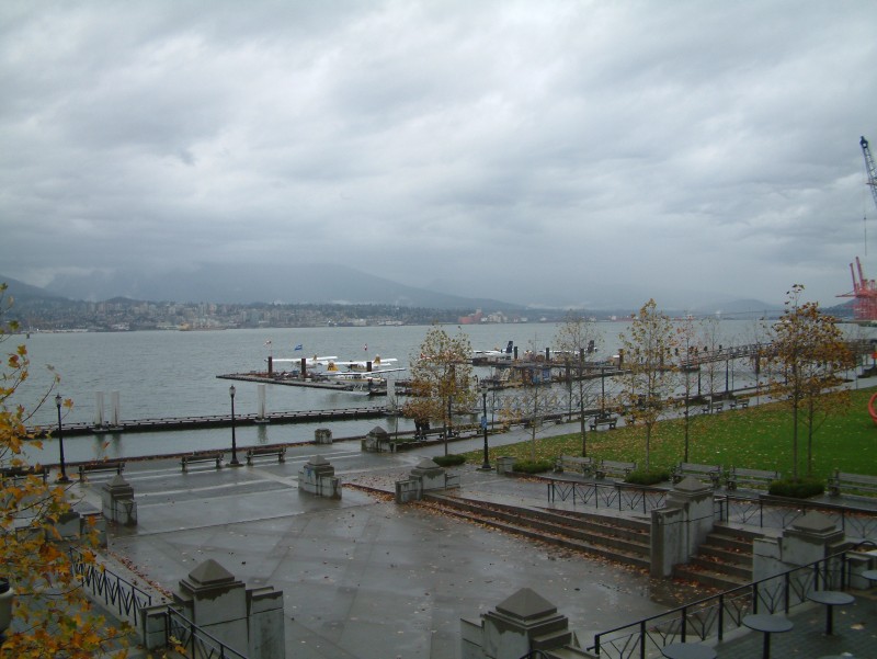 Blick von Cordova Street hinab zum Flughafen für Wasserflugzeuge