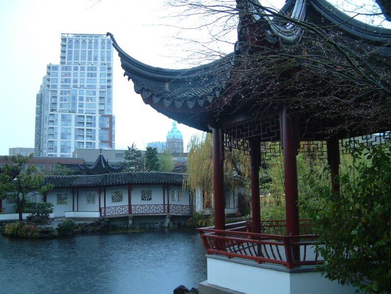 Besuch im klassischen chinesischen Garten von Dr. Sun Yat-Sen - leider während eines kräftigen Regenschauers