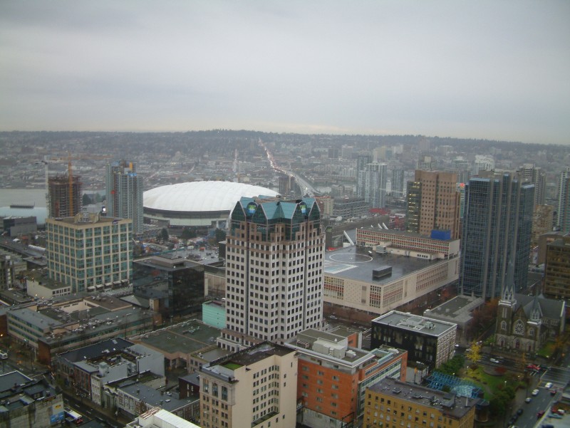 Blick von der Aussichtsplattform "Vancouver Lookout!" auf dem Dach des Harbour Centre Tower