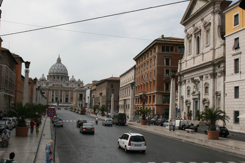 Via della Conciliazione leading to Saint Peter's Square