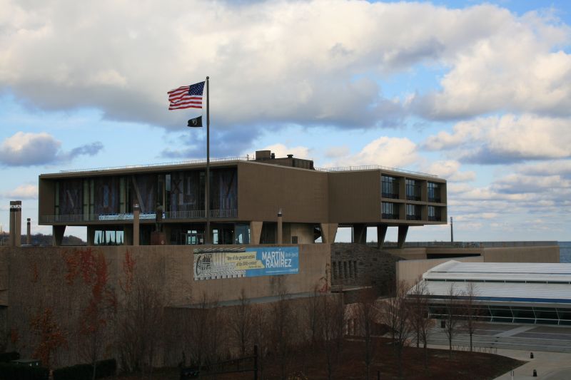 Milwaukee Art Museum (MAM)