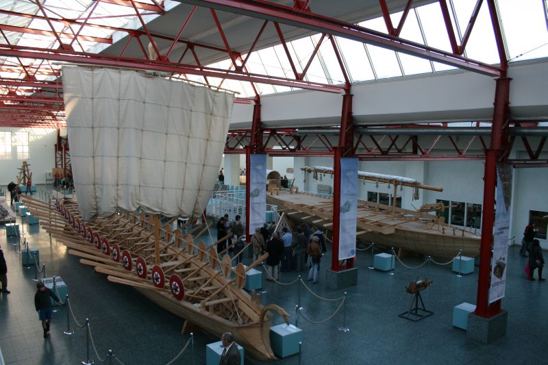 Navis lusoria reconstruction hosted by the Museum of Ancient Shipping