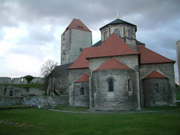 Kirche in der Mitte der Burg Querfurt