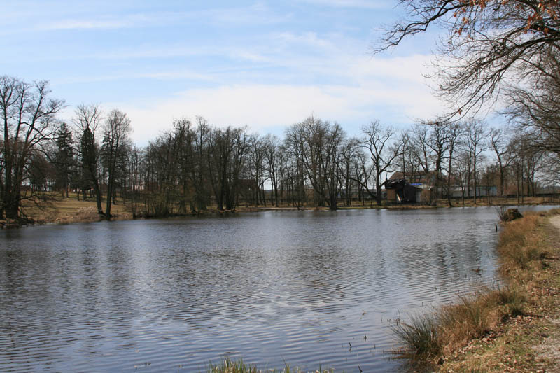 Lake of Weissenstein Palace