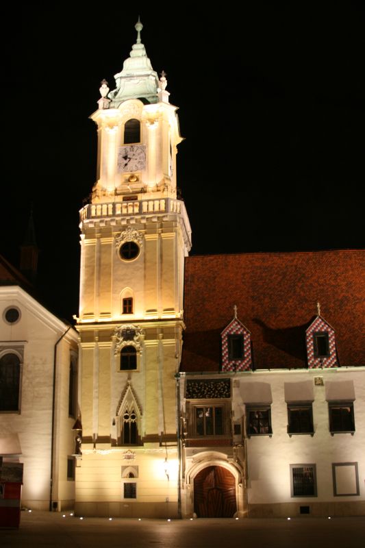 Das Alte Rathaus (Stará radnica) in der Bratislavaer Altstadt ist eines der ältesten aus Stein gebauten Gebäude der Stadt.