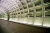 Court House Metro (U-Bahn) Station in Washington D.C.. Mit seiner interessanten Beton-Architektur erweckt die Station den Eindruck, dass man sich in einem Science Fiction Film befinden würde. [Leider war das Negativ sehr stark beschädigt]