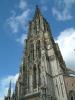 Der Kirchturm des Ulmer M�nster ist mit �ber 160 Metern der h�chste der Welt.