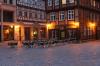 Marktplatz von Quedlinburg kurz nach dem Sonnenuntergang