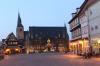 Der Markt von Quedlinburg unmittelbar nach Sonnenuntergang