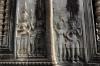 Steinrelief mit vier Tänzerinnen – so genannten Apsaras