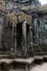 Steinerne Elefantenrüssel stützen das nördliche Tor von Angkor Thom