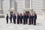 Changing of the guards at Palacio Real de Madrid