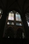Große gotische Fenster auf der Nordseite des Kölner Doms