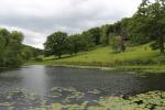 Kleiner Teich in den Gärten von Stourhead