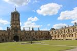 Christ Church ist eines der fast 40 Colleges in Oxford, die im Verbund die Universität Oxford konstituieren.