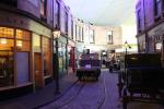 Straßenszene vor 100 Jahren, rekonstruiert im Riverside Museum in Glasgow