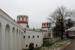 Außenmauer des Nowodewitschi-Klosters von Moskau