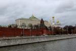 Blick von der Moskwa auf den Großen Kremlpalast