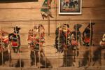 Schattenspiel Puppen und andere Ausrüstung gezeigt auf dem Gelände des Siam Niramit