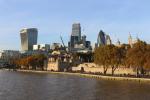Tower of London in front of the "City" skyscapers