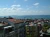 Blick nach Südenosten über den Stadtteil Kumkapi auf das Marmarameer (Marmara Denizi). Im Hintergrund sind die Prinzeninseln zu sehen