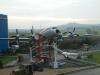 Kinderspielplatz rund um einen Flugzeug-Oldtimer im Auto & Technik Museum Sinsheim