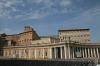 Blick über den Petersplatz zum Apostolischen Palast